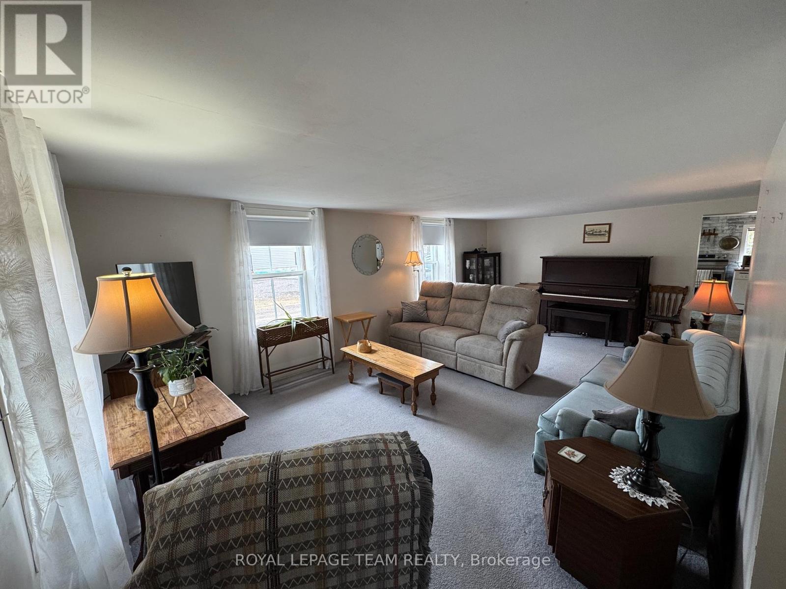 22 Wilson Street, Laurentian Hills, Ontario  K0J 1J0 - Photo 17 - X12080706