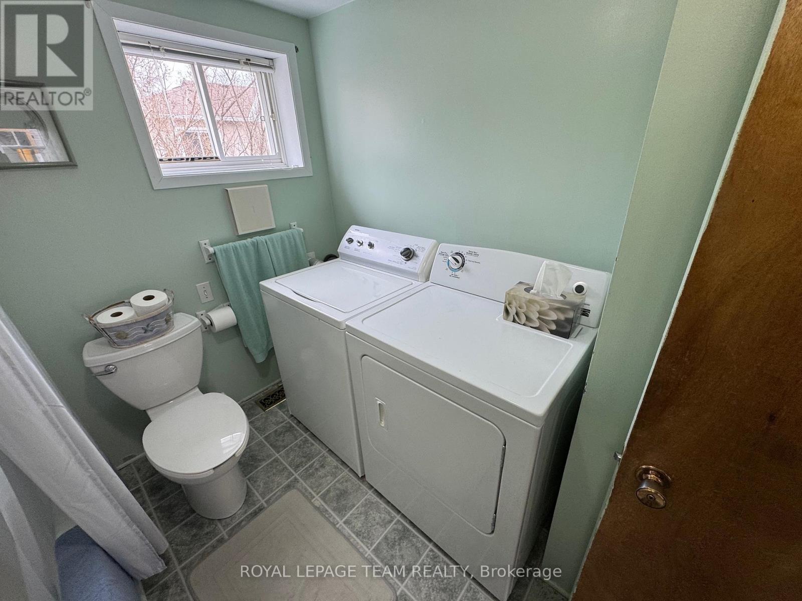 22 Wilson Street, Laurentian Hills, Ontario  K0J 1J0 - Photo 19 - X12080706