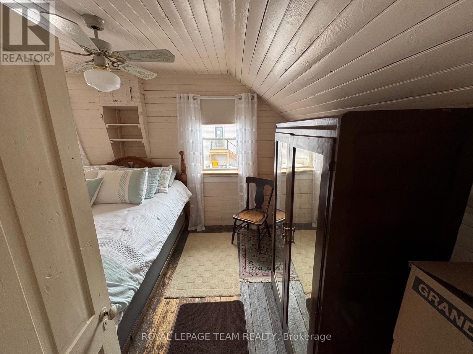 22 Wilson Street, Laurentian Hills, Ontario  K0J 1J0 - Photo 24 - X12080706