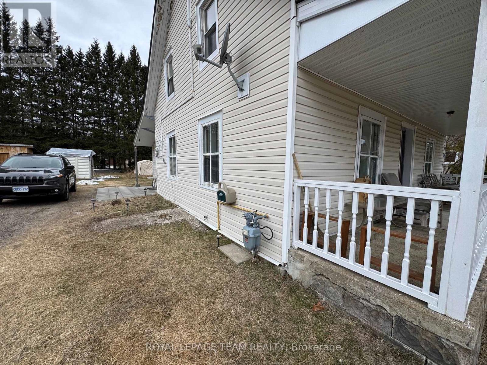 22 Wilson Street, Laurentian Hills, Ontario  K0J 1J0 - Photo 3 - X12080706