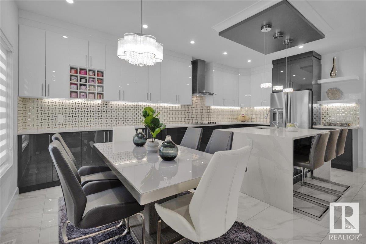 Property at 17212 61 ST NW image 3