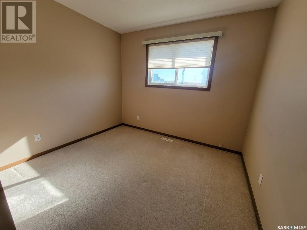 N 5040 Mirror Drive, Macklin, Saskatchewan  S0L 2C0 - Photo 18 - SK002715