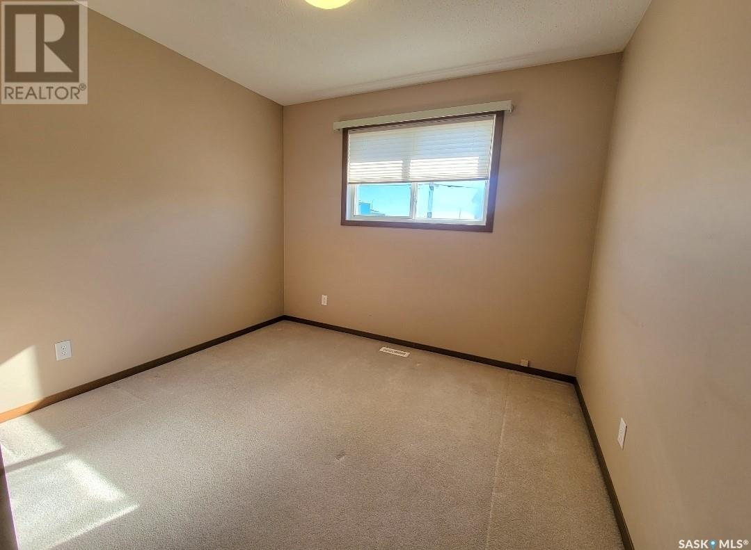 N 5040 Mirror Drive, Macklin, Saskatchewan  S0L 2C0 - Photo 19 - SK002715