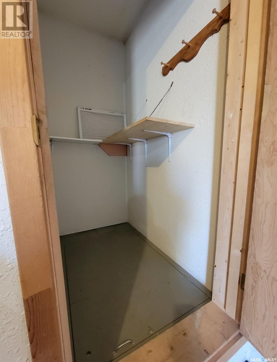 N 5040 Mirror Drive, Macklin, Saskatchewan  S0L 2C0 - Photo 24 - SK002715