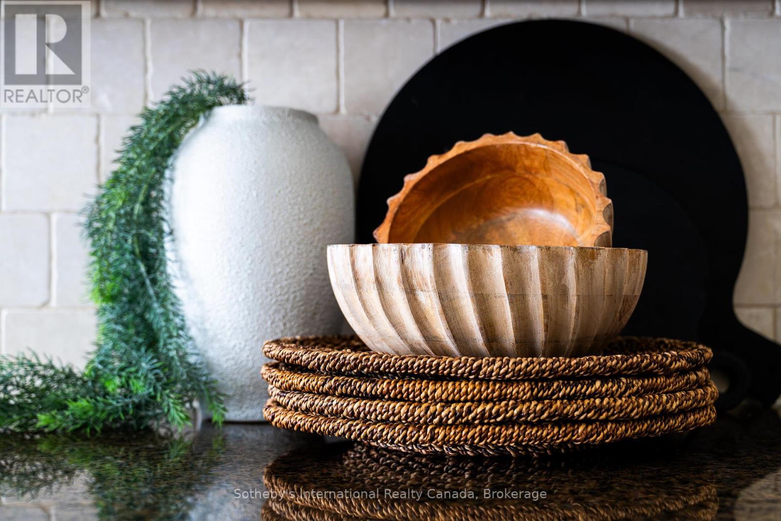 504 - 40 Trott Boulevard, Collingwood, Ontario  L9Y 5K5 - Photo 37 - S12032411