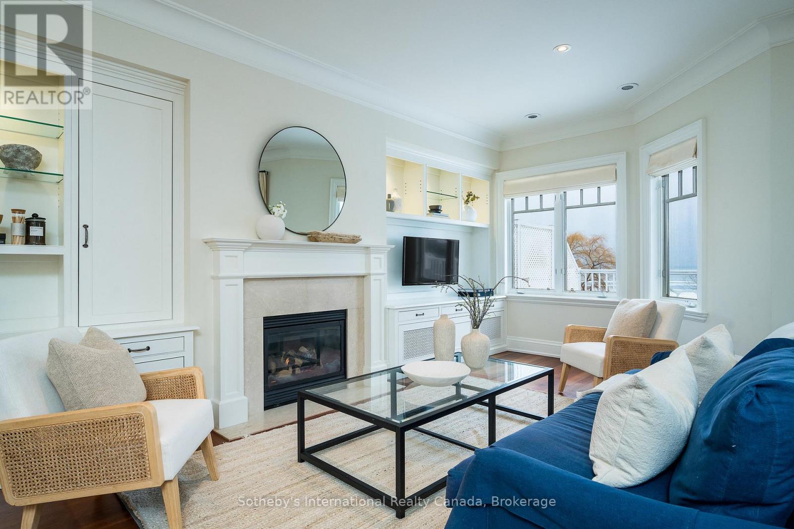 504 - 40 Trott Boulevard, Collingwood, Ontario  L9Y 5K5 - Photo 4 - S12032411