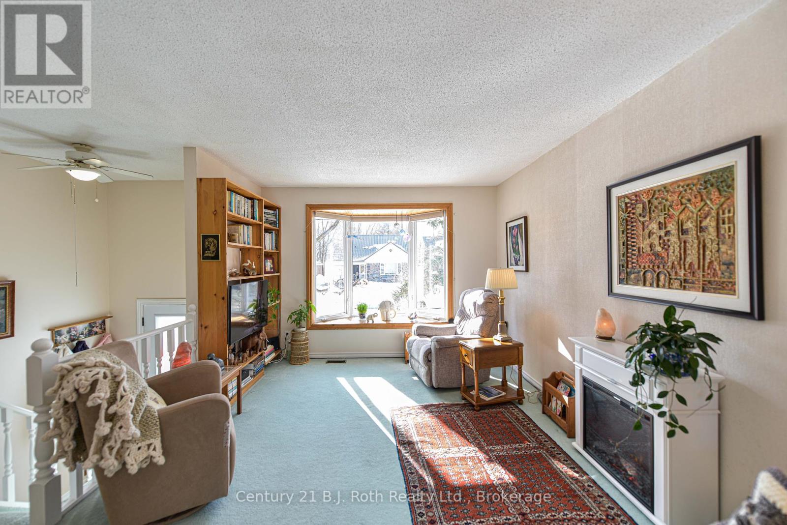 24 Champlain Street, Orillia, Ontario  L3V 2G7 - Photo 12 - S12043869