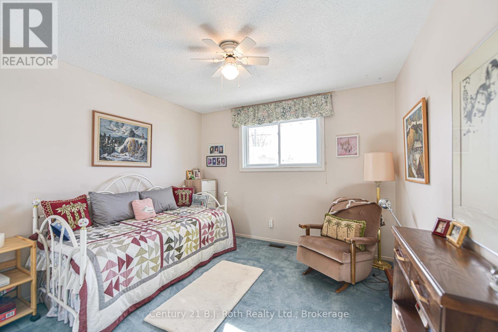 24 Champlain Street, Orillia, Ontario  L3V 2G7 - Photo 27 - S12043869