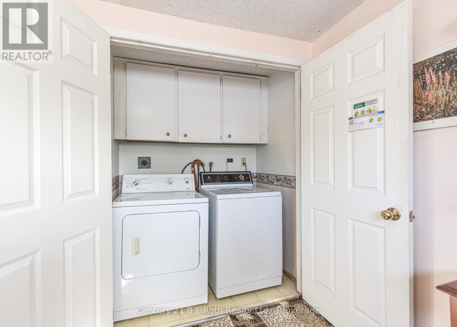 24 Champlain Street, Orillia, Ontario  L3V 2G7 - Photo 30 - S12043869