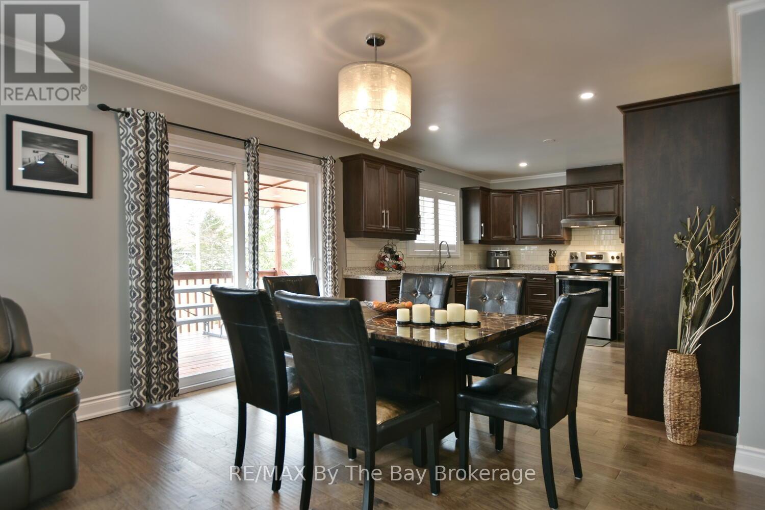 104 61st Street S, Wasaga Beach, Ontario  L9Z 2Z3 - Photo 12 - S12080941