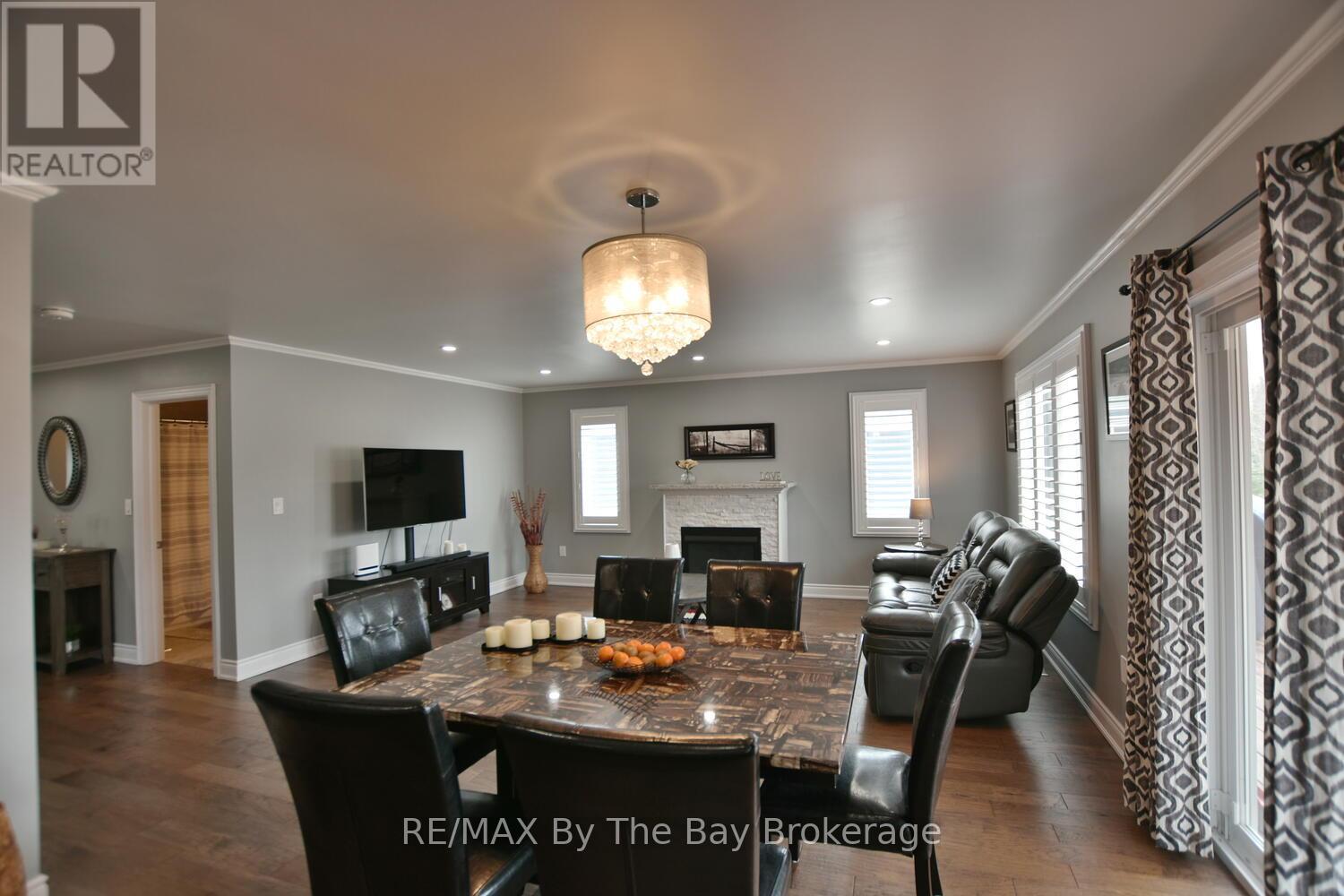 104 61st Street S, Wasaga Beach, Ontario  L9Z 2Z3 - Photo 13 - S12080941