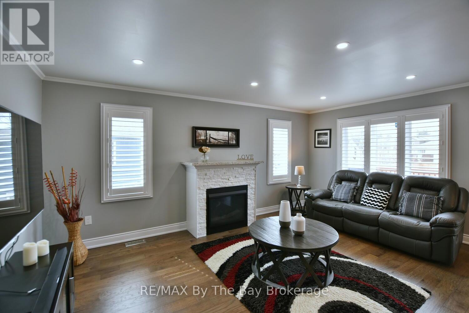 104 61st Street S, Wasaga Beach, Ontario  L9Z 2Z3 - Photo 14 - S12080941