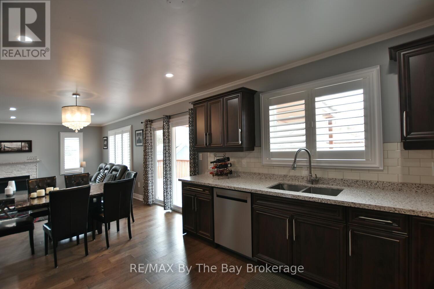 104 61st Street S, Wasaga Beach, Ontario  L9Z 2Z3 - Photo 23 - S12080941