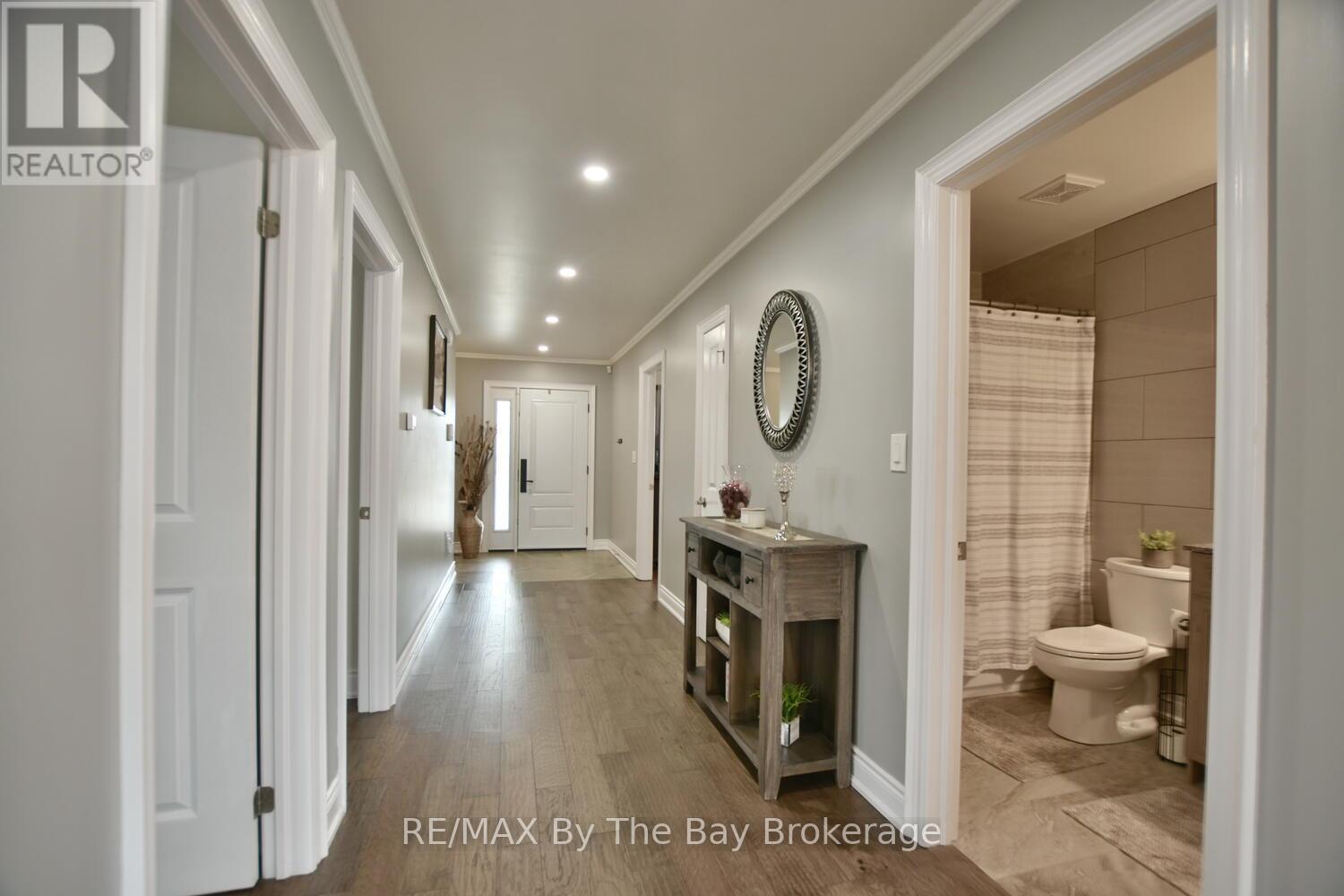 104 61st Street S, Wasaga Beach, Ontario  L9Z 2Z3 - Photo 25 - S12080941