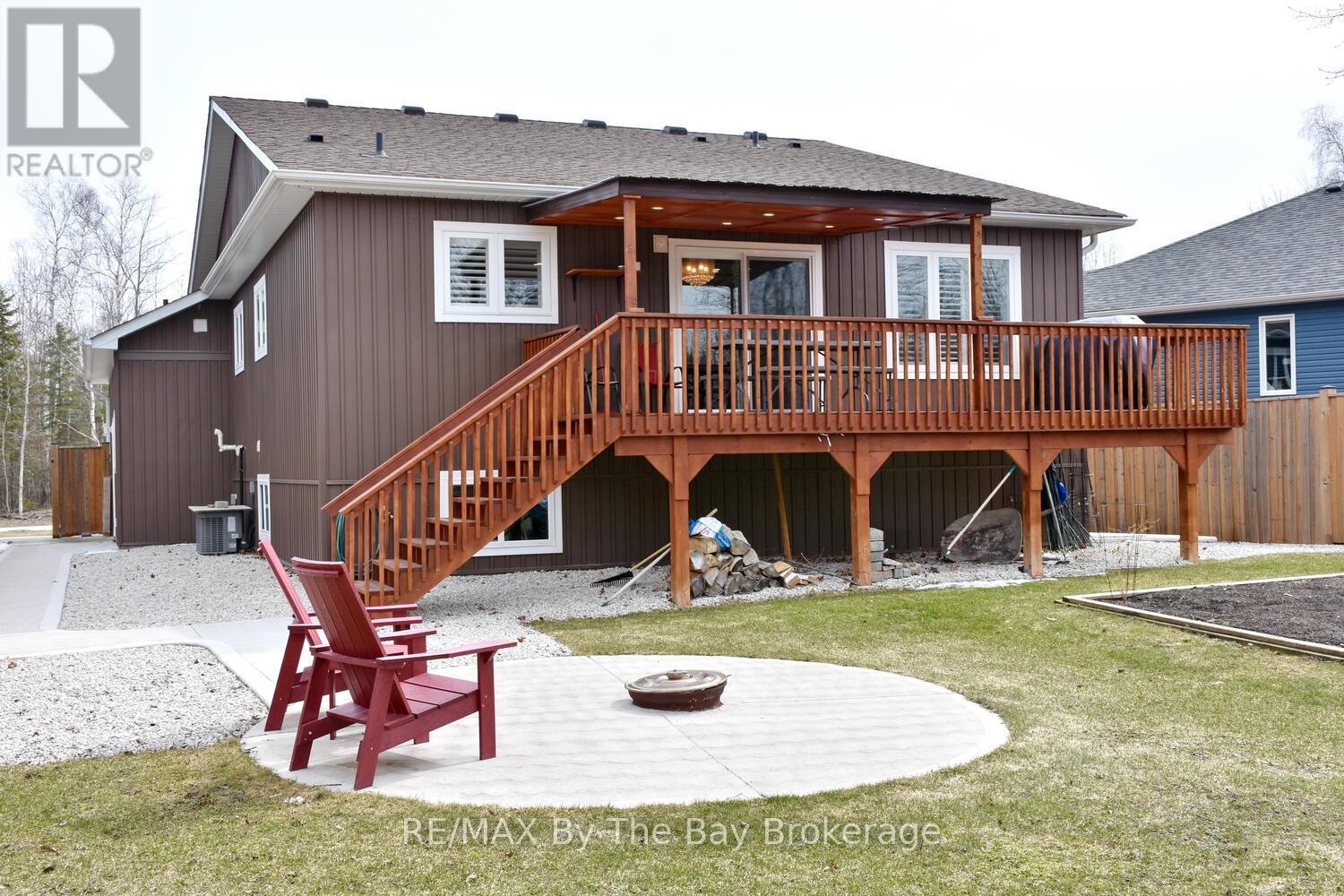 Property at 104 61ST STREET S image 3