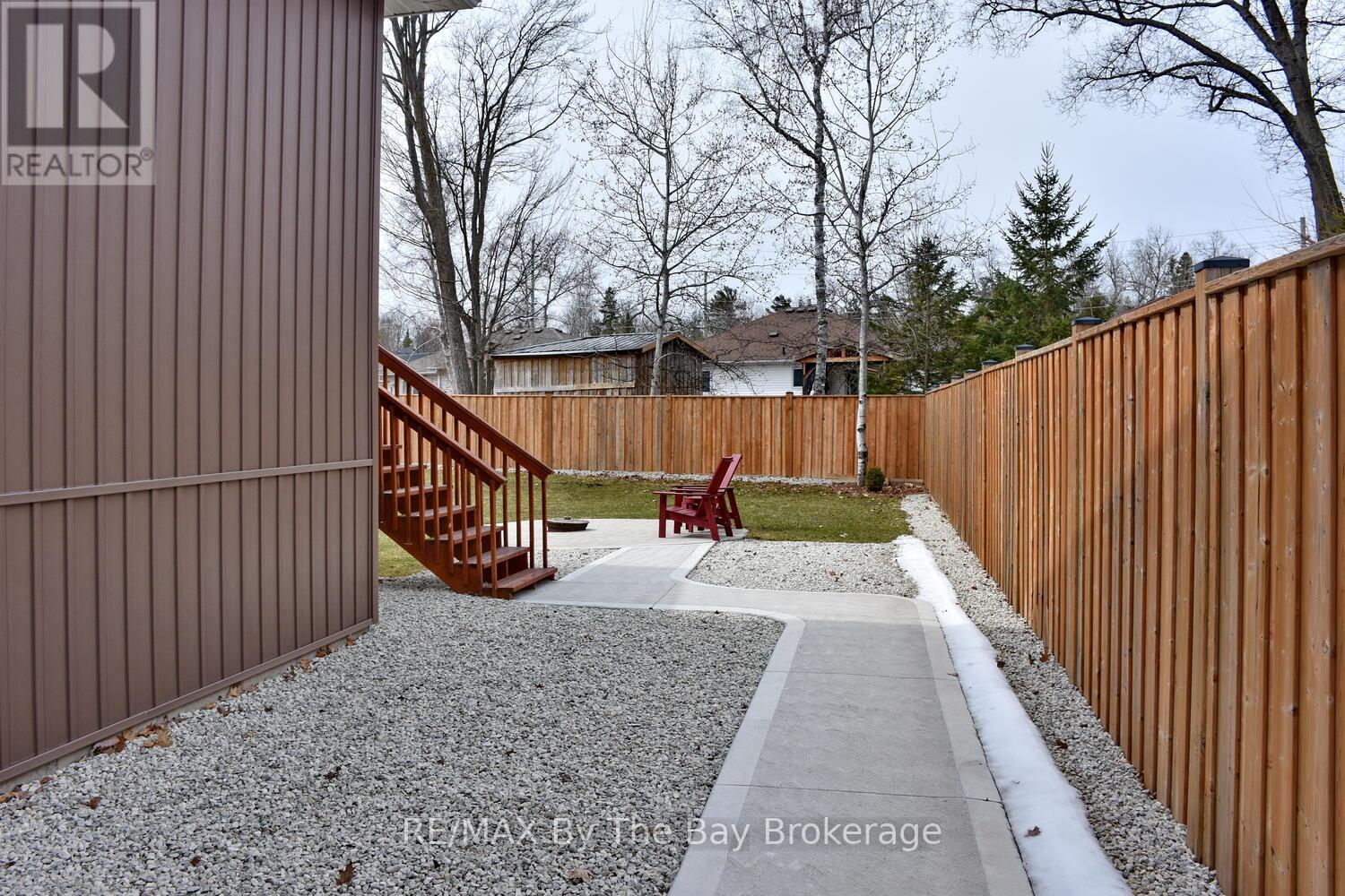 104 61st Street S, Wasaga Beach, Ontario  L9Z 2Z3 - Photo 42 - S12080941