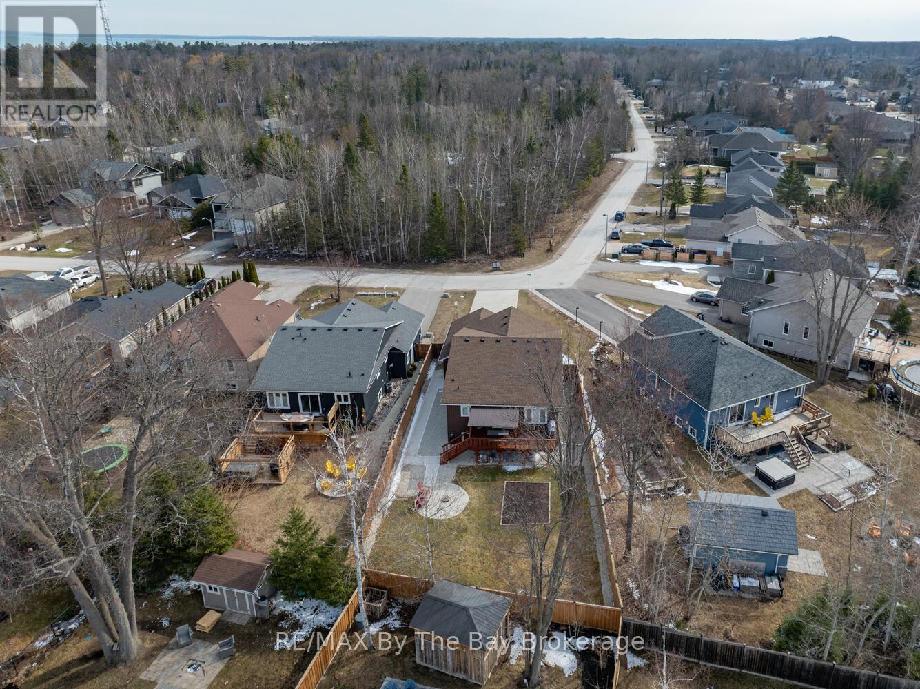 104 61st Street S, Wasaga Beach, Ontario  L9Z 2Z3 - Photo 46 - S12080941