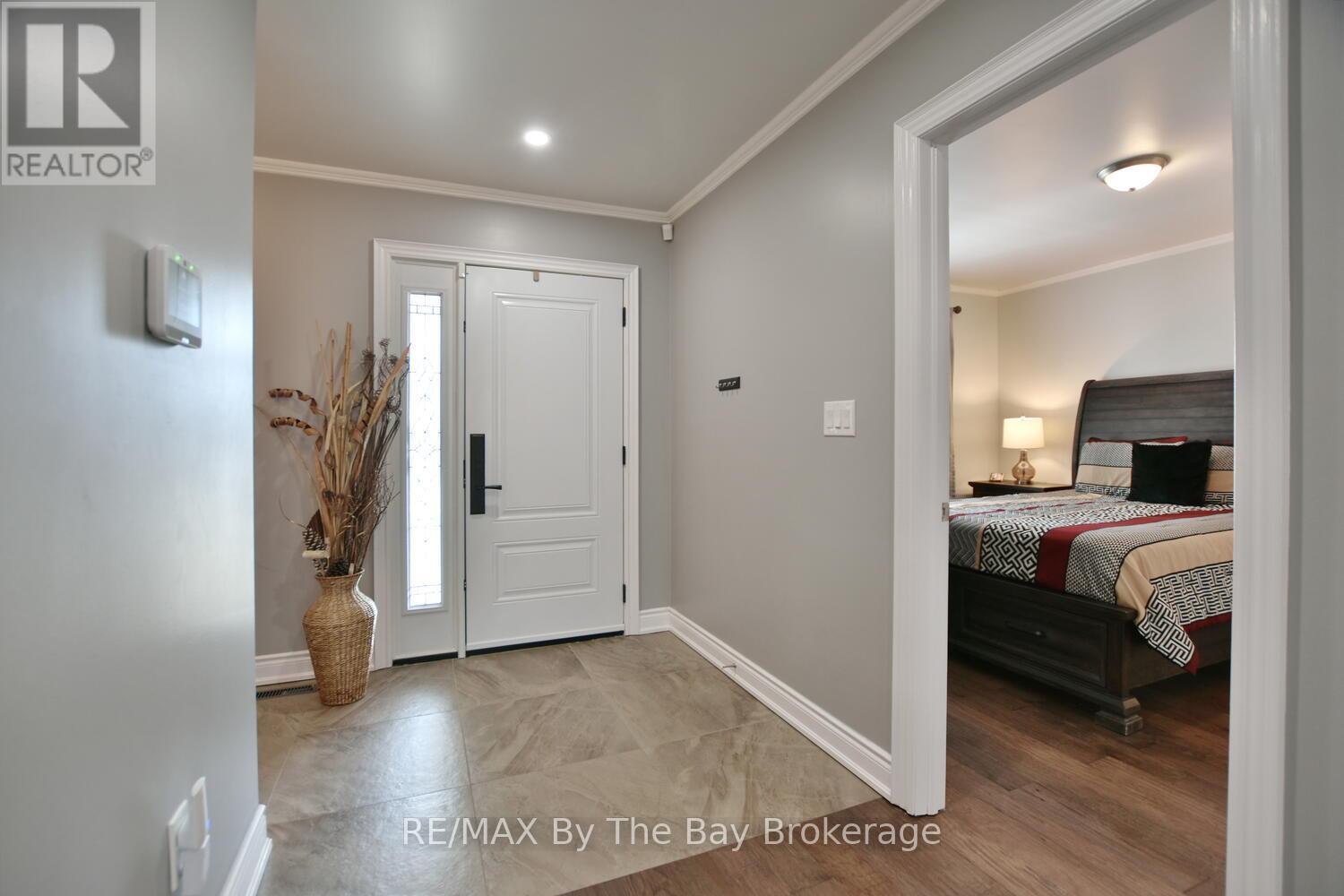 104 61st Street S, Wasaga Beach, Ontario  L9Z 2Z3 - Photo 6 - S12080941