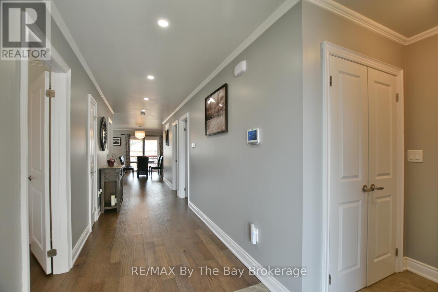104 61st Street S, Wasaga Beach, Ontario  L9Z 2Z3 - Photo 7 - S12080941