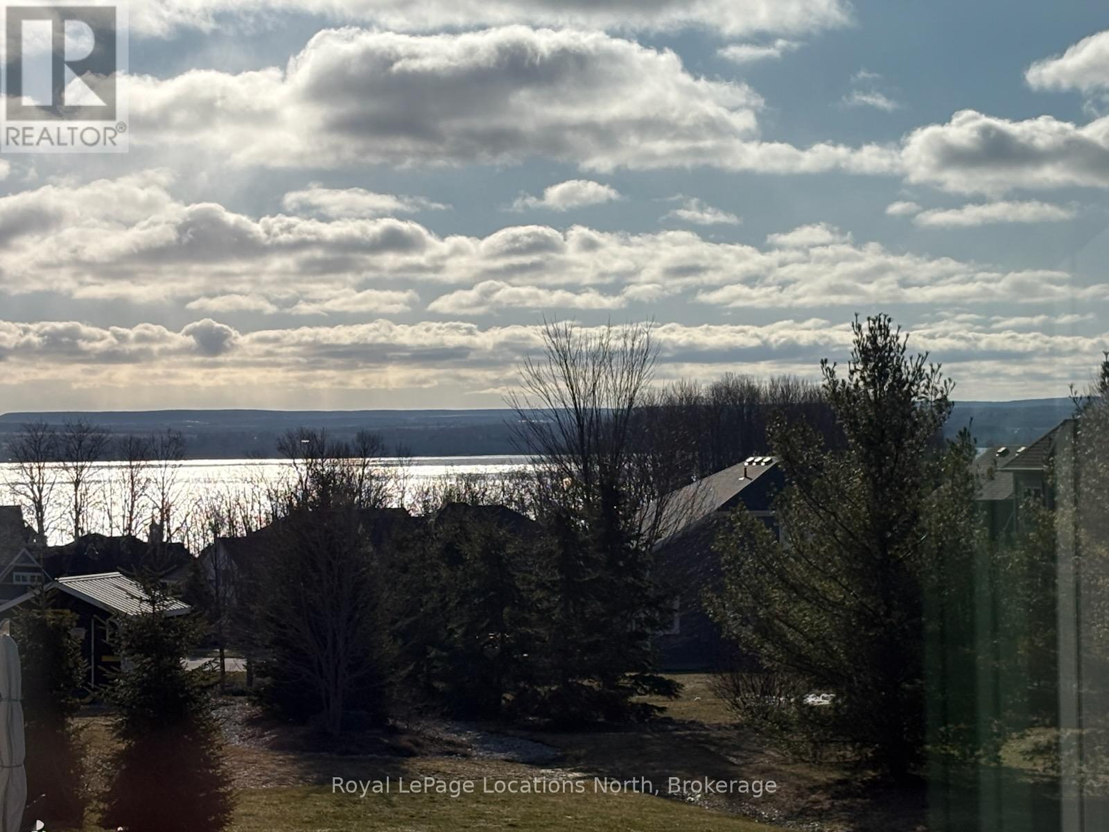 209 Snowberry Lane, Georgian Bluffs, Ontario  N0H 1S0 - Photo 14 - X12080628