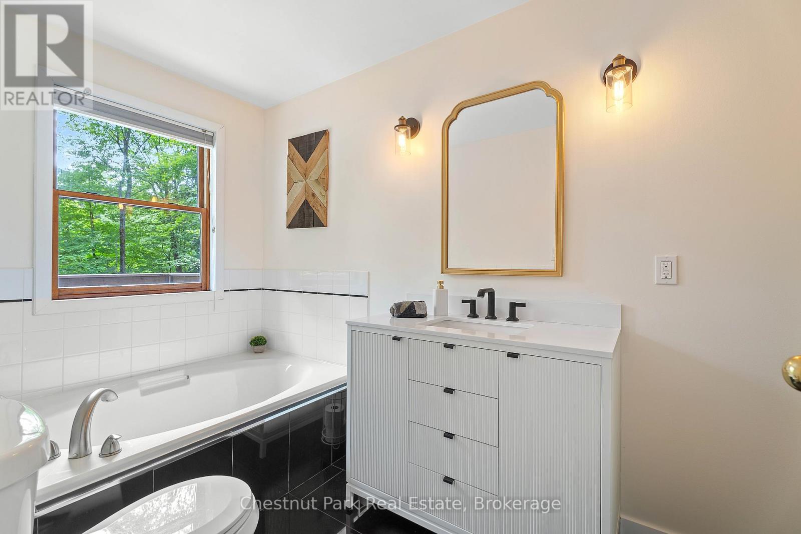 1270 Muskoka 10 Road, Huntsville, Ontario  P0B 1L0 - Photo 32 - X12080753