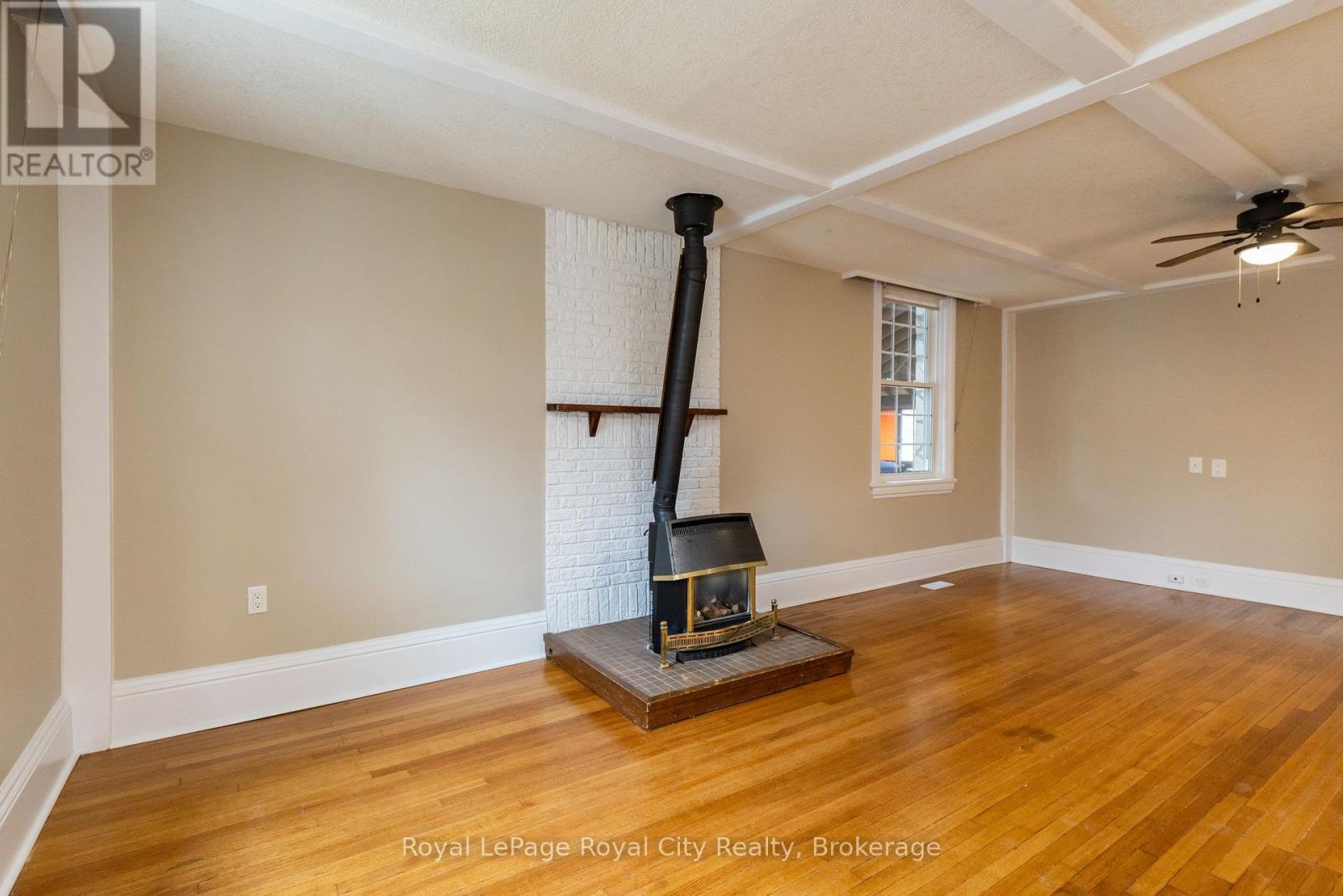 Property at 237 LIVERPOOL STREET image 5
