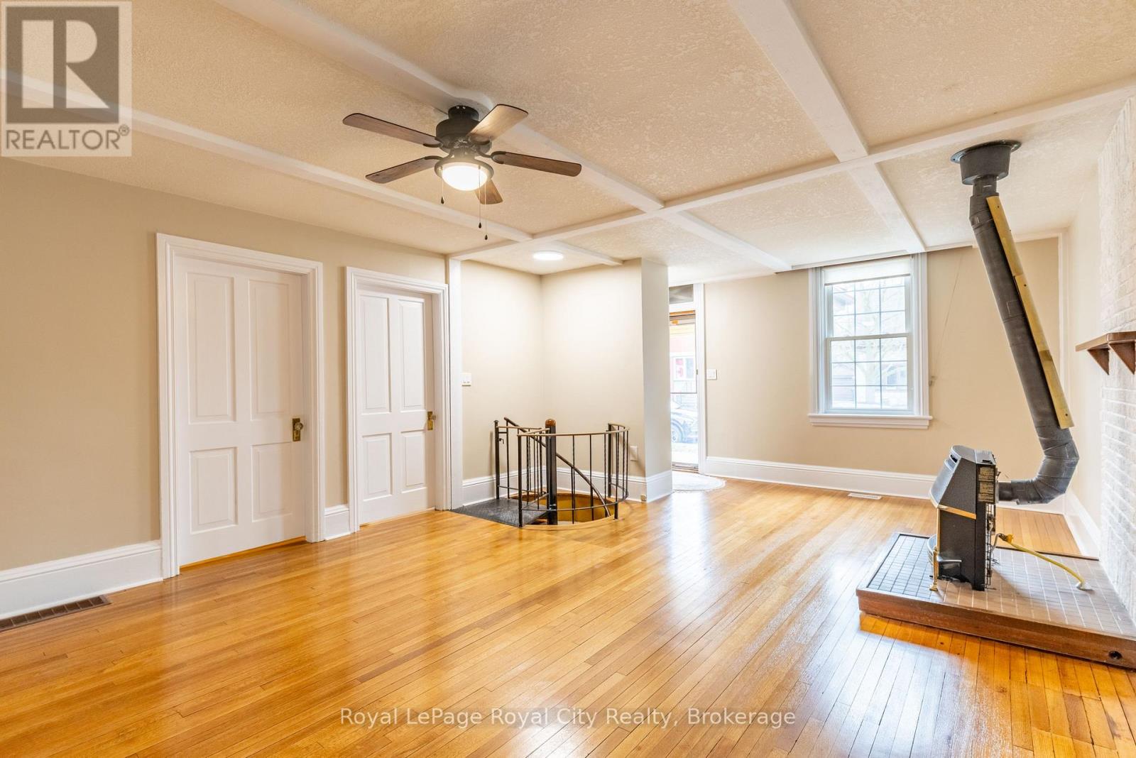 237 Liverpool Street, Guelph, Ontario  N1H 2L6 - Photo 7 - X12080843