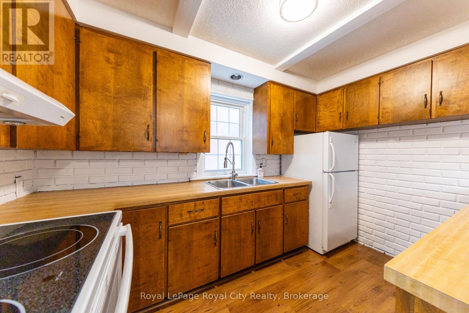 237 Liverpool Street, Guelph, Ontario  N1H 2L6 - Photo 8 - X12080843