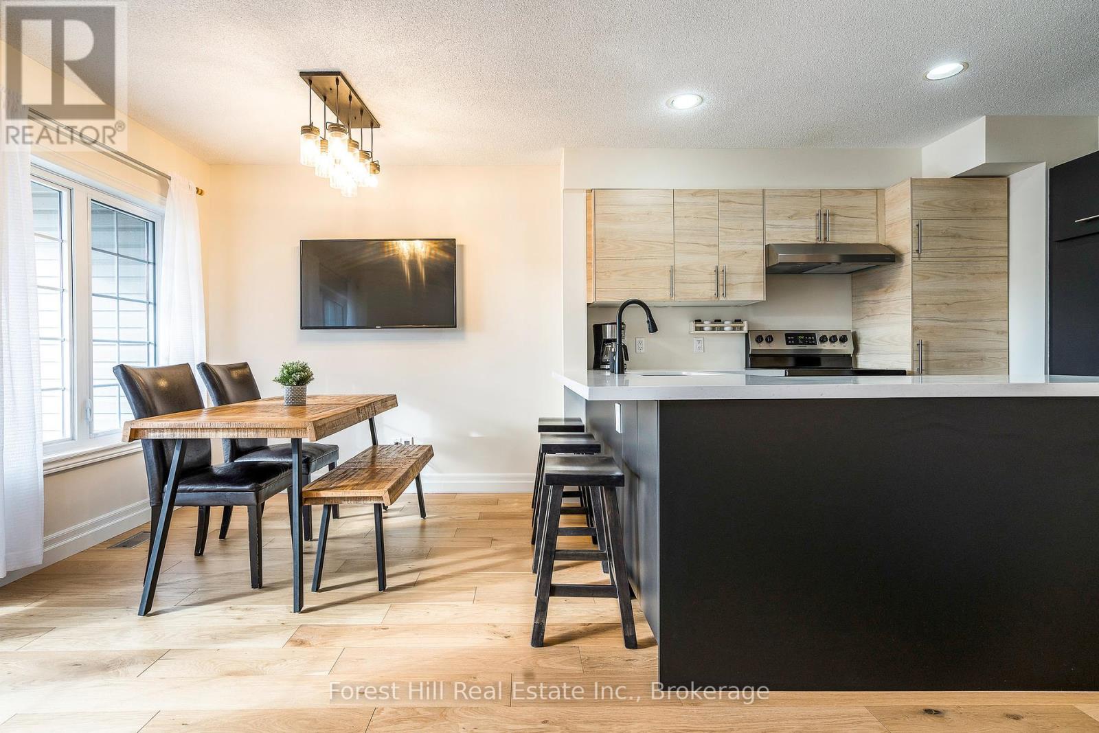 40 - 162 Settlers Way, Blue Mountains, Ontario  L9Y 0M4 - Photo 3 - X12082922