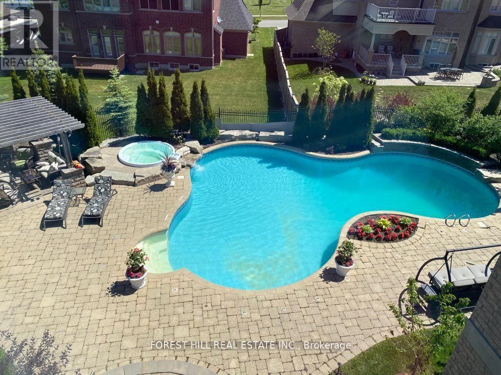 22 Longthrope Court, Aurora, Ontario  L4G 0K4 - Photo 40 - N12080606