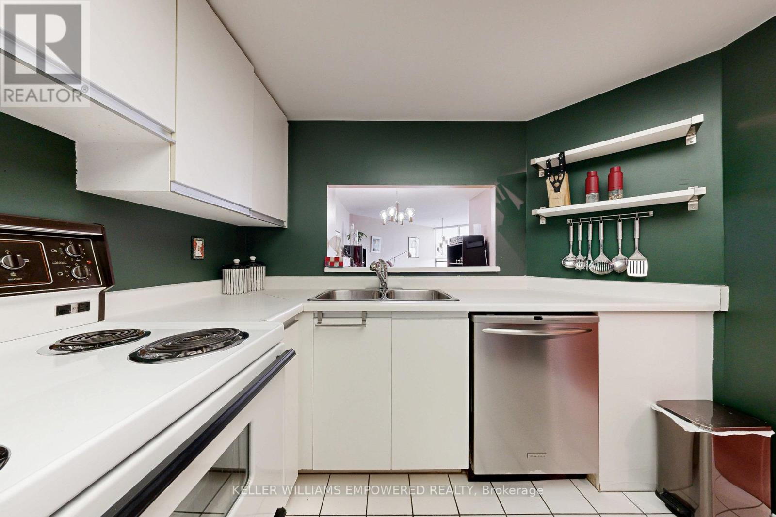 401 - 7460 Bathurst Street, Vaughan, Ontario  L4J 7K9 - Photo 6 - N12080732