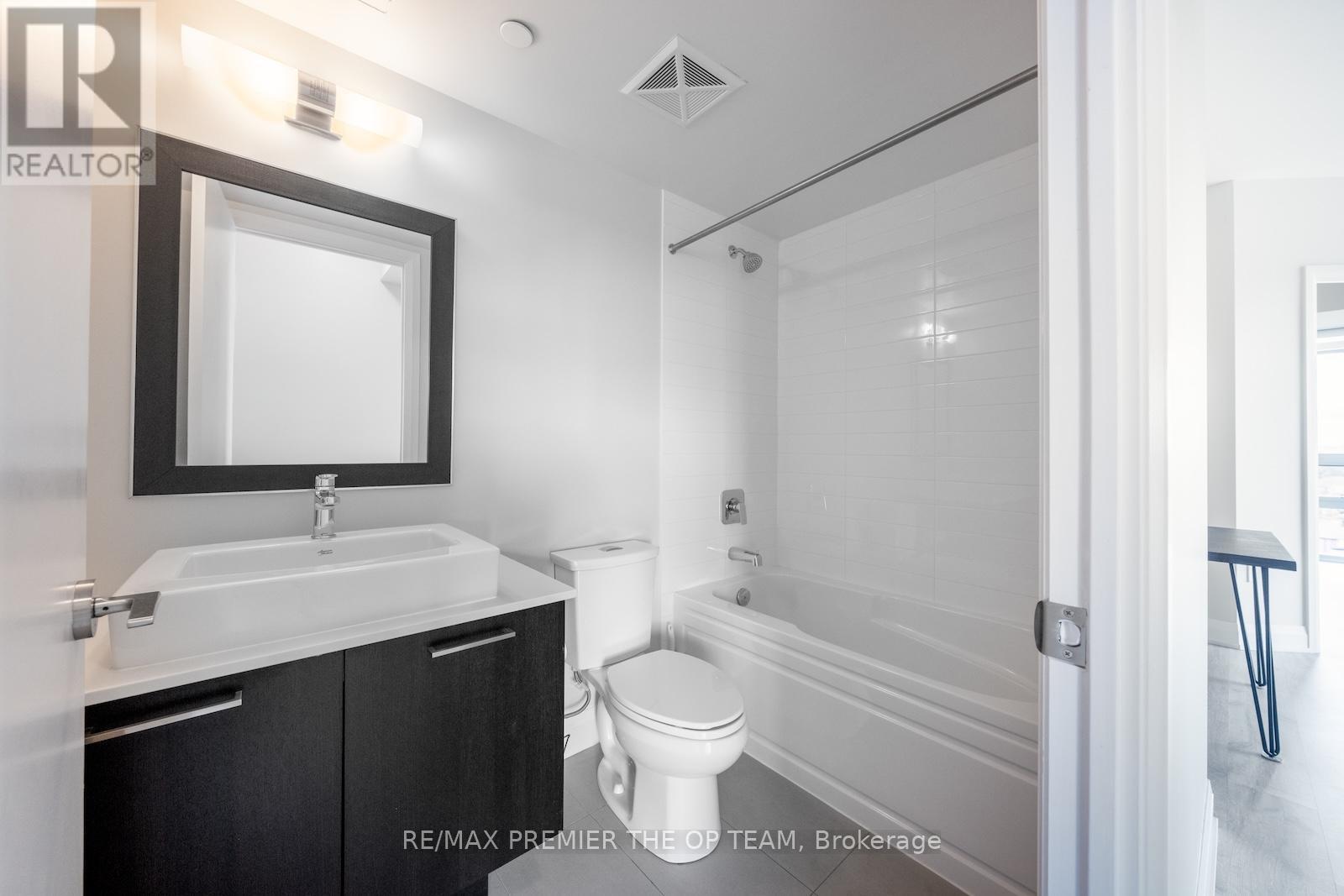 814 - 4800 Highway 7, Vaughan, Ontario  L4L 1H8 - Photo 8 - N12080933