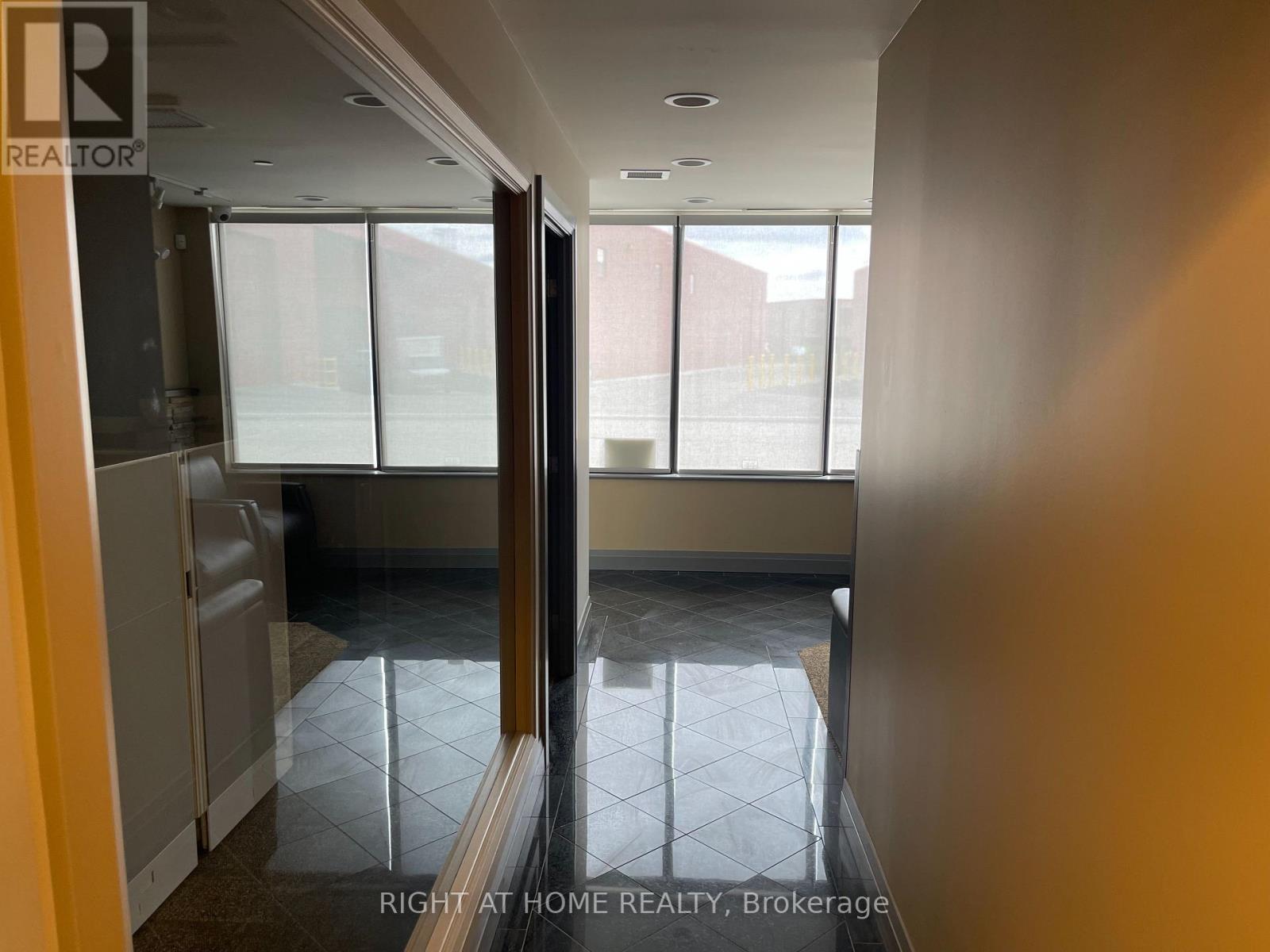 12 - 160 Cidermill Avenue, Vaughan, Ontario  L4K 4K5 - Photo 8 - N12080947