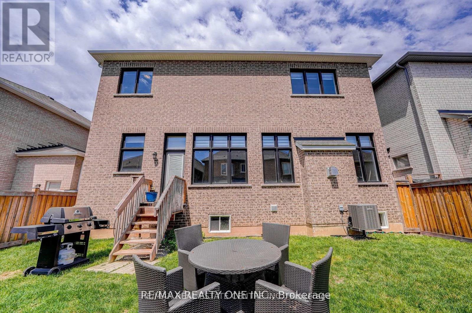 438 North Park Boulevard, Oakville, Ontario  L6M 1N3 - Photo 40 - W12079829