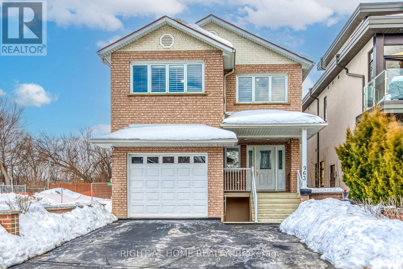 Property at 963 HAMPTON CRESCENT S image 1