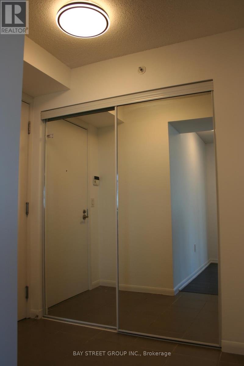 2111 - 830 Lawrence Avenue W, Toronto, Ontario  M6A 1C3 - Photo 7 - W12080865
