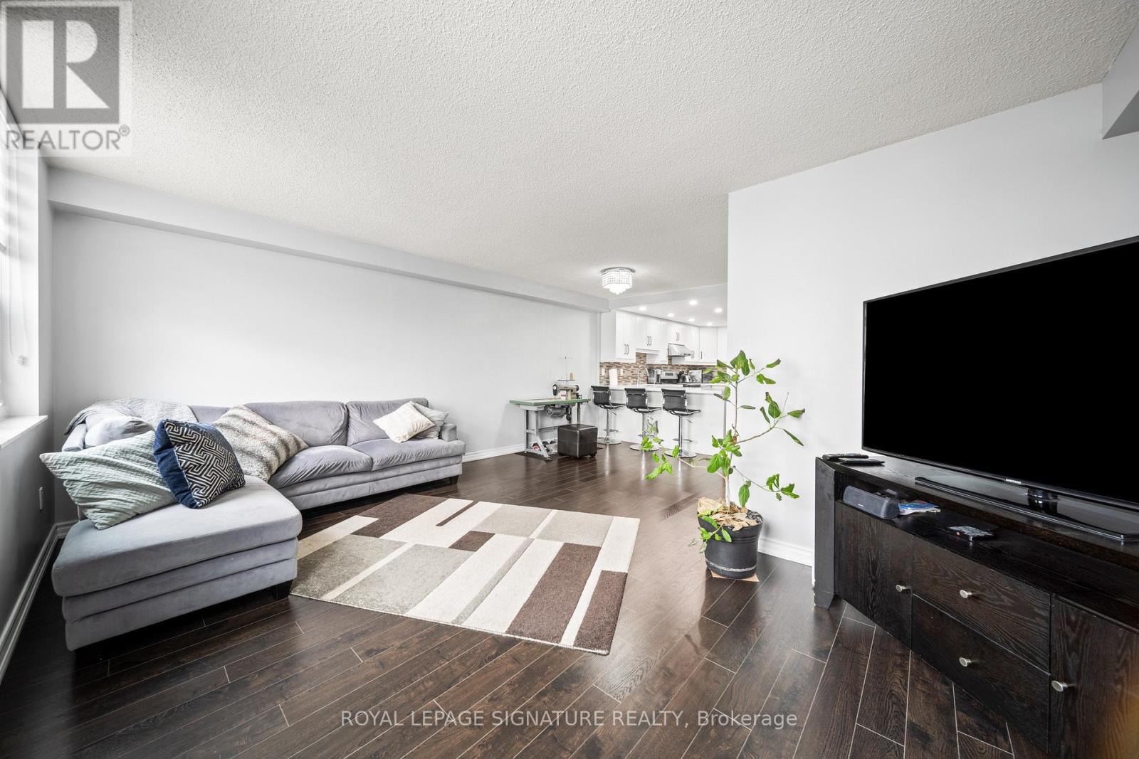 815 - 4 Lisa Street, Brampton, Ontario  L6T 4B6 - Photo 17 - W12080932