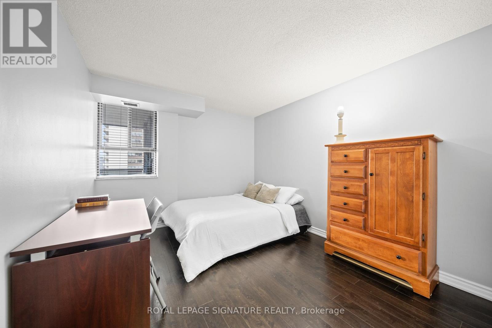 815 - 4 Lisa Street, Brampton, Ontario  L6T 4B6 - Photo 19 - W12080932