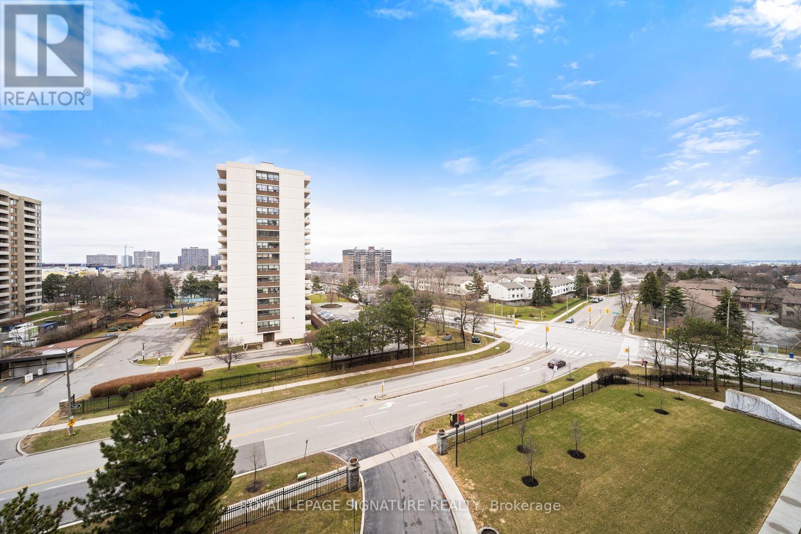815 - 4 Lisa Street, Brampton, Ontario  L6T 4B6 - Photo 28 - W12080932