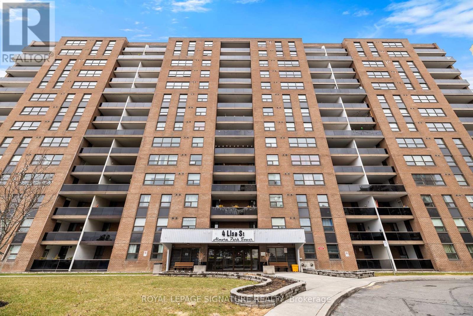 815 - 4 Lisa Street, Brampton, Ontario  L6T 4B6 - Photo 4 - W12080932