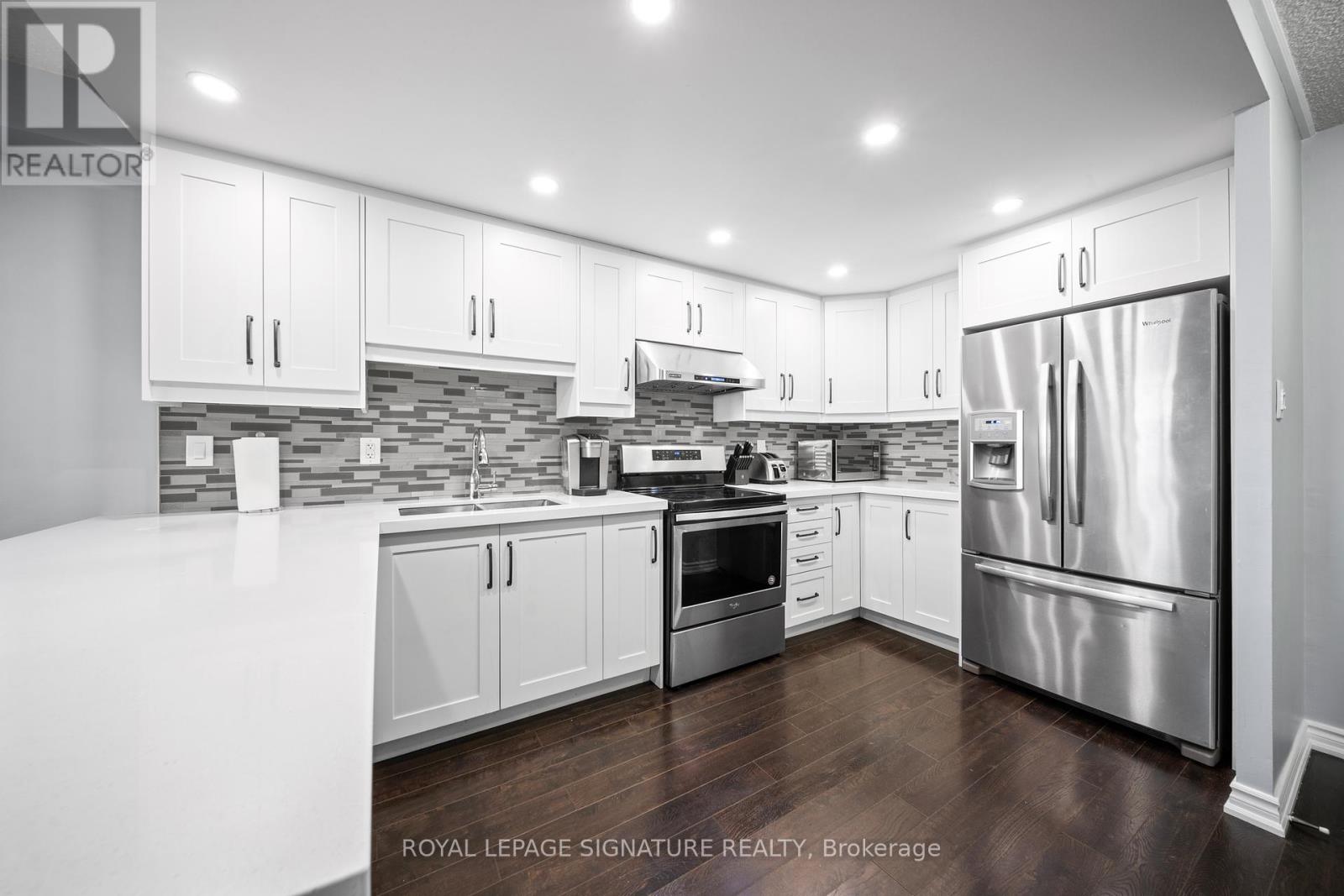 815 - 4 Lisa Street, Brampton, Ontario  L6T 4B6 - Photo 9 - W12080932