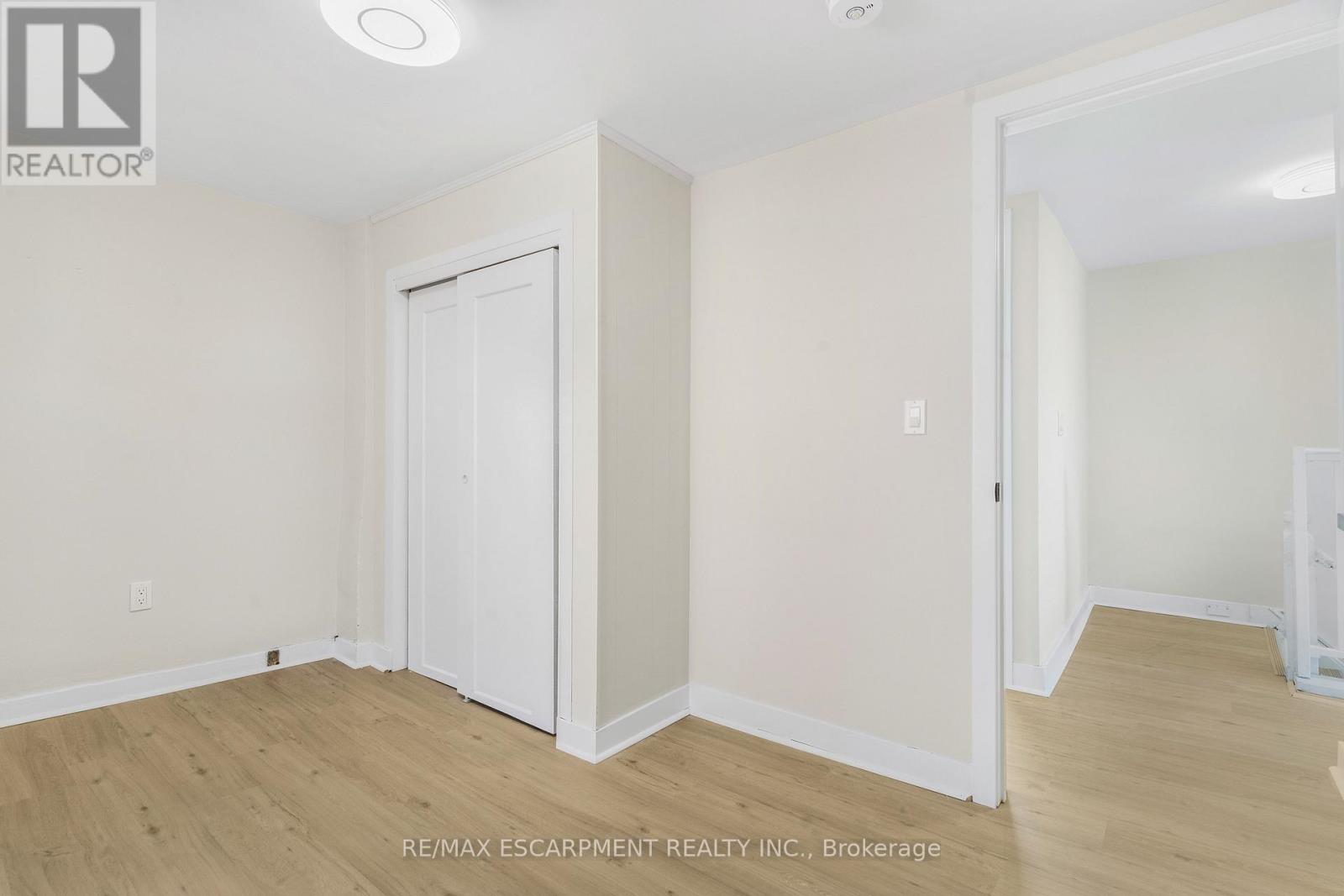 16 Albert Street, Welland, Ontario  L3B 4L2 - Photo 25 - X12077249