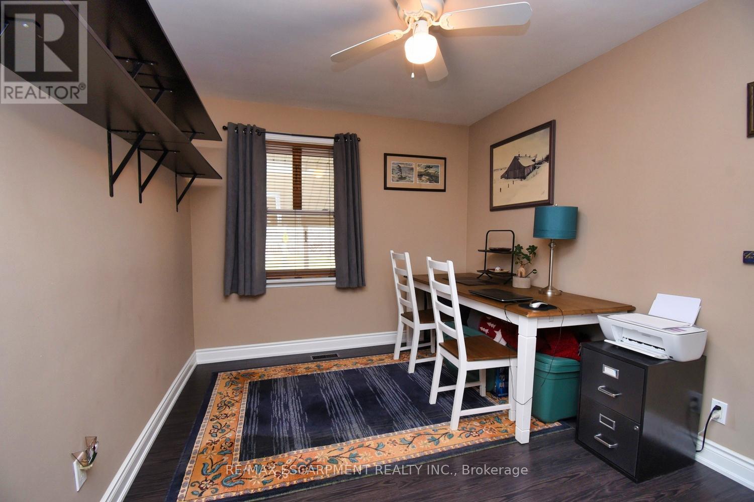 16 Margaret Street, Hamilton, Ontario  L0R 2H0 - Photo 11 - X12080825