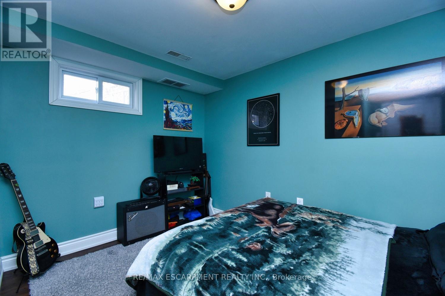16 Margaret Street, Hamilton, Ontario  L0R 2H0 - Photo 18 - X12080825