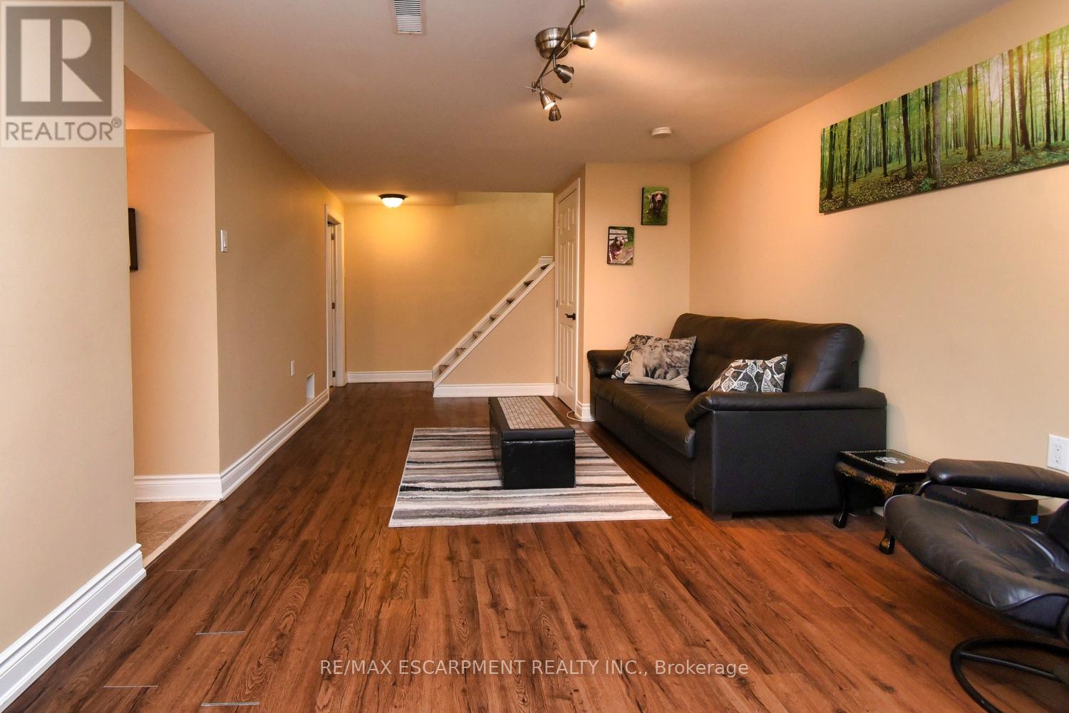 16 Margaret Street, Hamilton, Ontario  L0R 2H0 - Photo 21 - X12080825