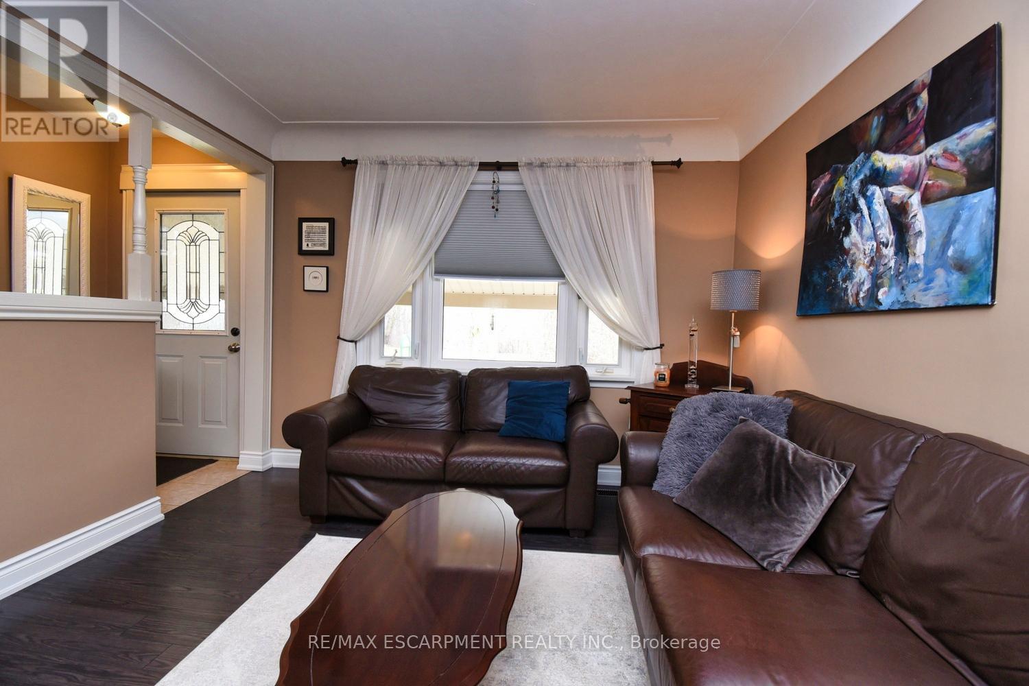 Property at 16 MARGARET STREET image 4