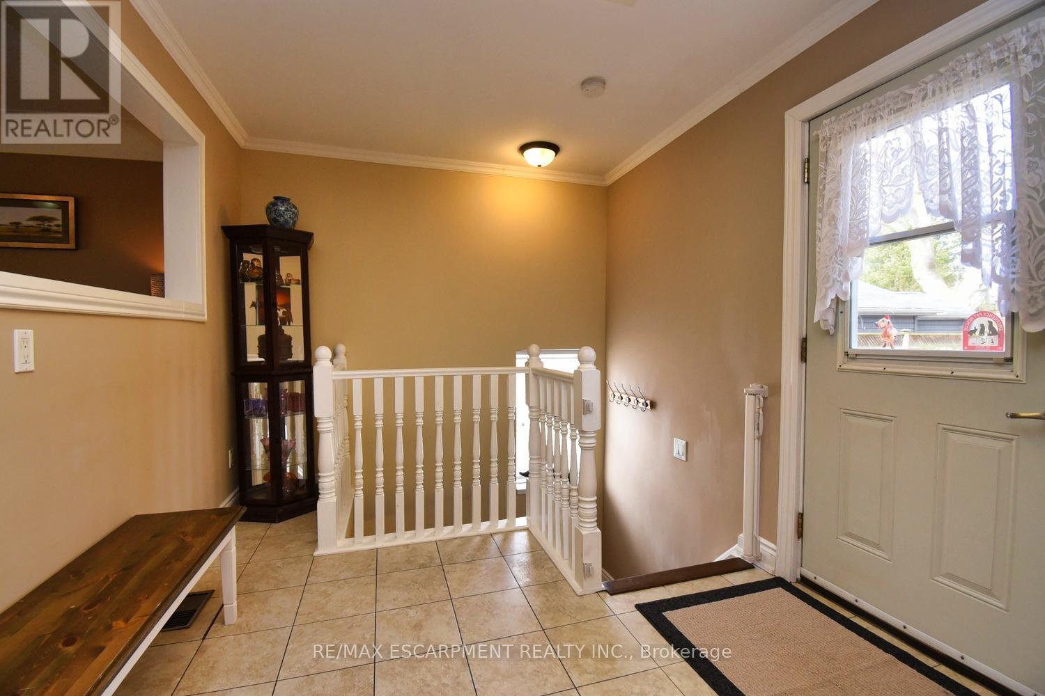 16 Margaret Street, Hamilton, Ontario  L0R 2H0 - Photo 9 - X12080825
