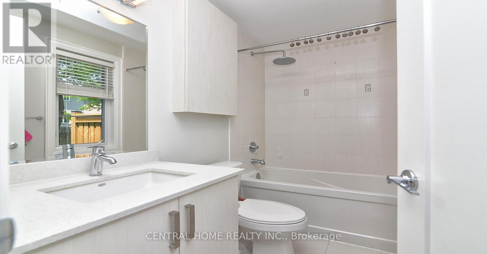 47 Divon Lane, Richmond Hill, Ontario  L4B 0G4 - Photo 20 - N12068392