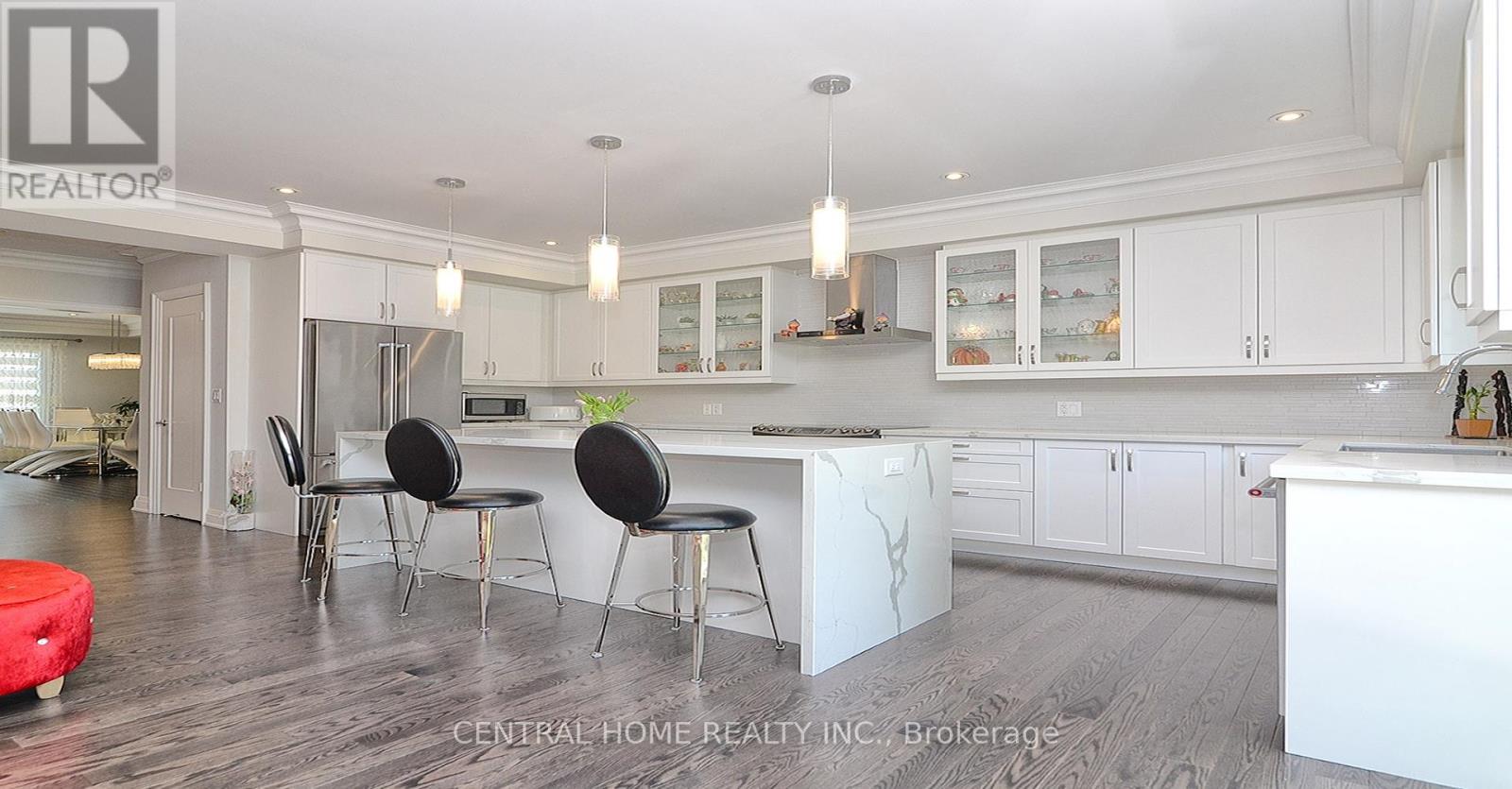 47 Divon Lane, Richmond Hill, Ontario  L4B 0G4 - Photo 6 - N12068392