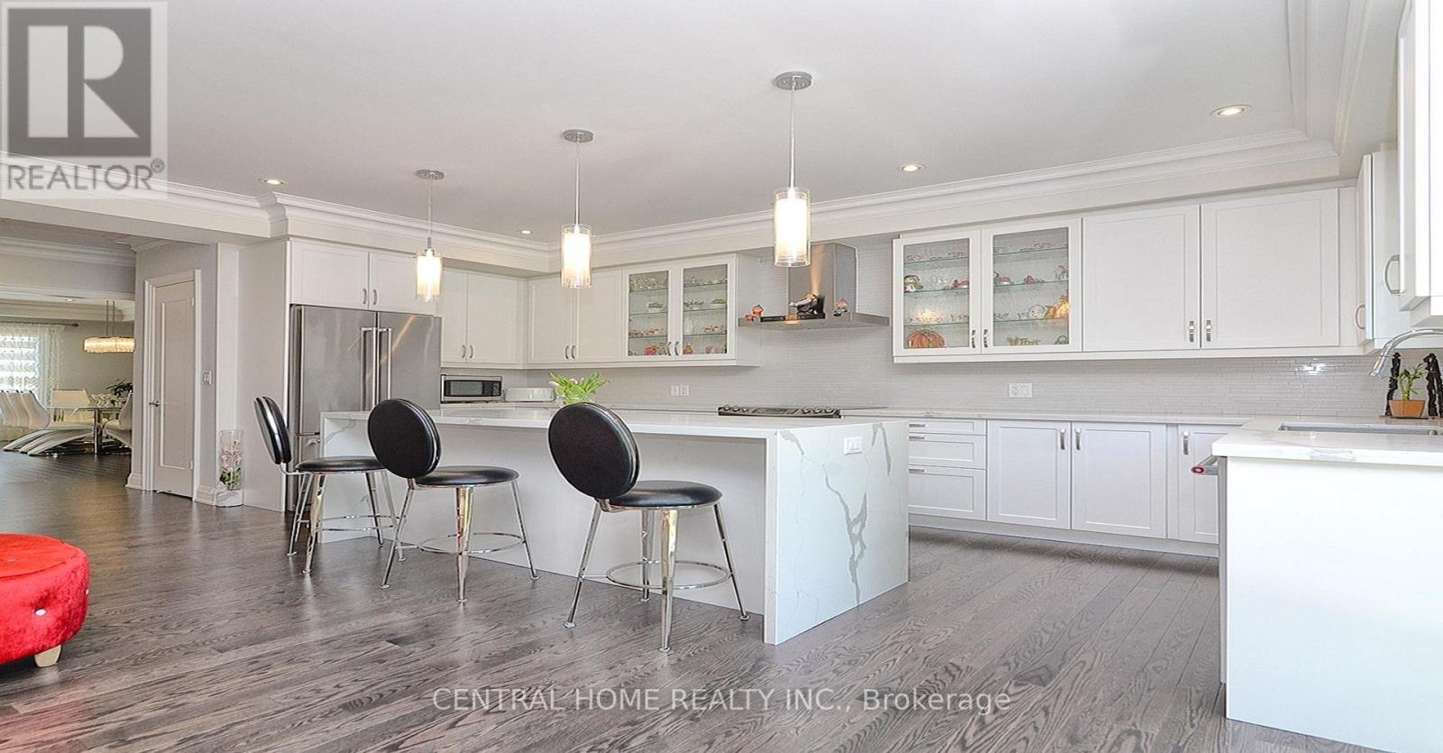 47 Divon Lane, Richmond Hill, Ontario  L4B 0G4 - Photo 7 - N12068392